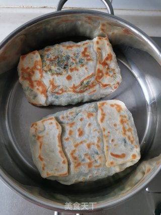 韭菜鸡蛋菜盒的做法步骤：14