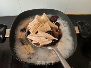卤肉拌腐竹的做法步骤：3
