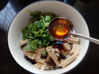 卤肉拌腐竹的做法步骤：11