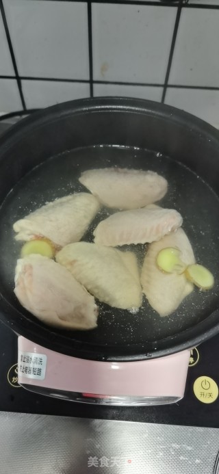 可乐鸡翅的做法步骤：2