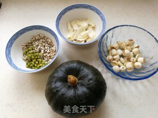 百合薏米南瓜盅的做法步骤：2