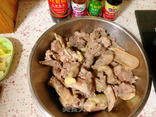 干饭人必备美食——邕城柠檬鸭的做法步骤：9