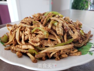 笋丝炒肉丝的做法步骤：7