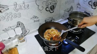 猪肉粉条炖豆皮的做法步骤：6