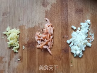 酱油炒蛋的做法步骤：2