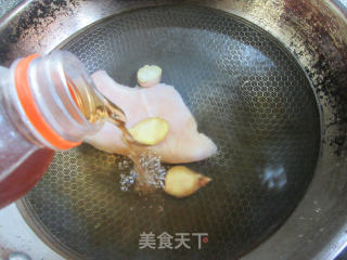 芹菜拌鸡胸肉的做法步骤：2