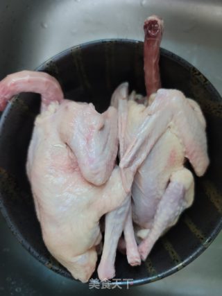 酱油鸽子的做法步骤：1