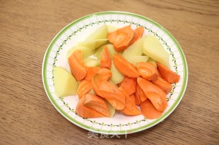 浓香入味的胡萝卜土豆焖鸭肉的做法步骤：7