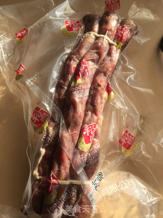 香煎麻辣肠的做法步骤：1