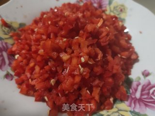 虾皮炒辣椒末的做法步骤：1