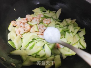 虾仁炒西葫芦的做法步骤：11