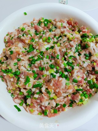 大肉包子的做法步骤：7