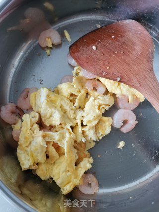 虾仁芝士鸡蛋卷饼的做法步骤：2