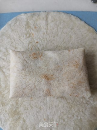 虾仁芝士鸡蛋卷饼的做法步骤：4