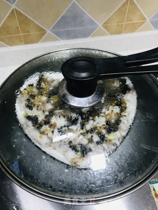 豆豉蒸花肠的做法步骤：9