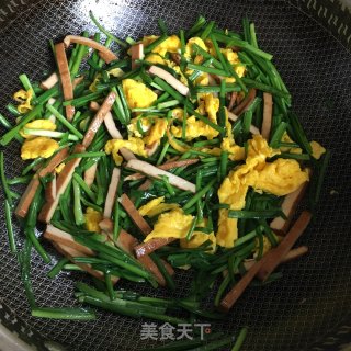 香干鸡蛋炒韭菜的做法步骤：4