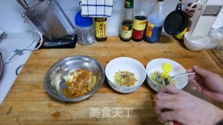 酸辣煎蛋空心面的做法步骤：4