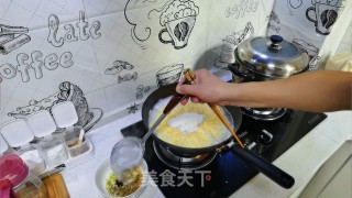 酸辣煎蛋空心面的做法步骤：8