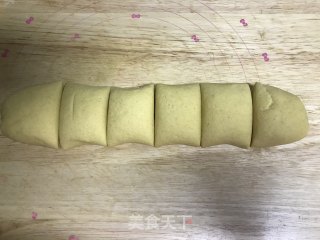 玉米葵花饼，健康粗粮法帅蒸烤箱怎么做？的做法步骤：6