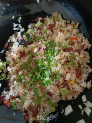 香肠白菜炒饭的做法步骤：5