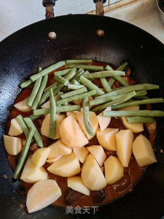 土豆烧排骨的做法步骤：5