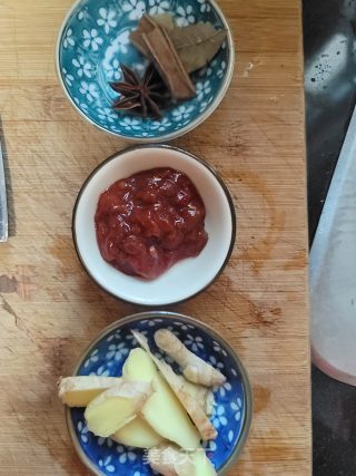 三杯鸭的做法步骤：2