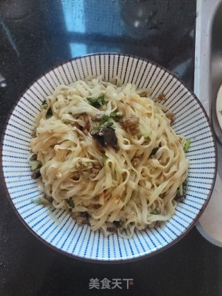 肉酱拌面的做法步骤：5