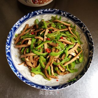 香干拌苦瓜的做法步骤：9