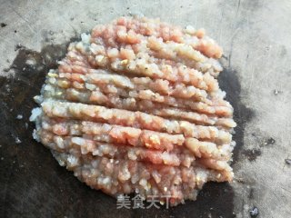 秋葵酿虾滑的做法步骤：1