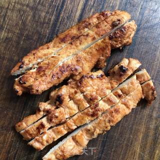 鸡胸肉煎蛋手抓饼的做法步骤：6