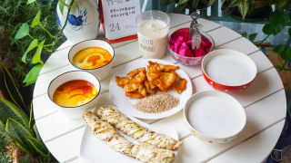 早餐煎鸡肉配芝麻盐儿的做法步骤：7