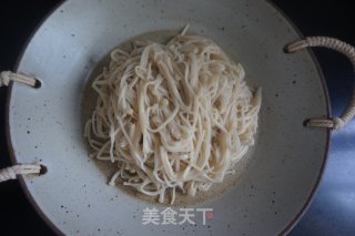 凉拌金针菇的做法步骤：4