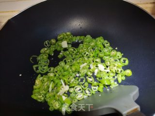 青椒炒茄子的做法步骤：3