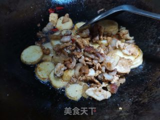 白薯烧肉的做法步骤：7