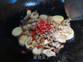 白薯烧肉的做法步骤：8