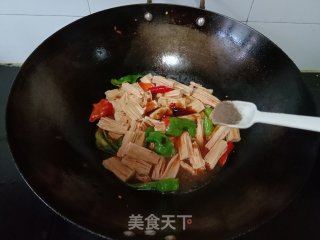 红烧腐竹的做法步骤：11