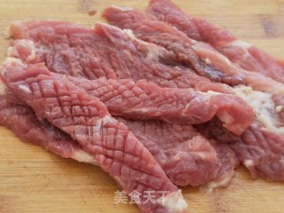 里脊肉卷饼的做法步骤：2