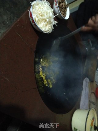 酸汤牛肉的做法步骤：6
