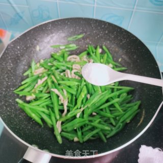 肉丝鸡蛋炒芸豆的做法步骤：13