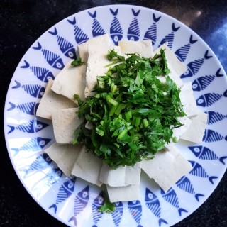 蘸汁黑豆腐的做法步骤：6