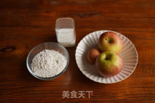 苹果派的做法步骤：1
