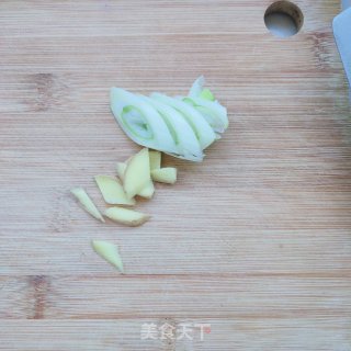 香醋烧鱼块的做法步骤：2