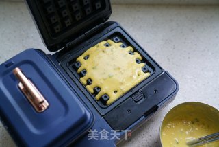 葱花肉松华夫饼的做法步骤：5