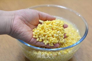 流心豆沙米月饼的做法步骤：1