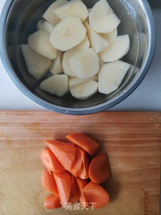 香辣牛肉炖土豆的做法步骤：7