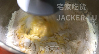 辫子红豆面包，制作简单，颜值杠杠的，入口超级软还可以拉丝。的做法步骤：4