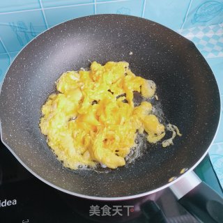 土鸡蛋洋葱的做法步骤：3