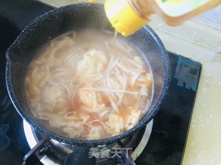 西红柿酱鸡蛋面的做法步骤：6