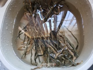 豆角干烧排骨的做法步骤：3