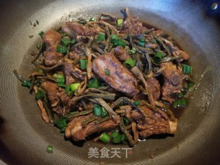 豆角干烧排骨的做法步骤：13